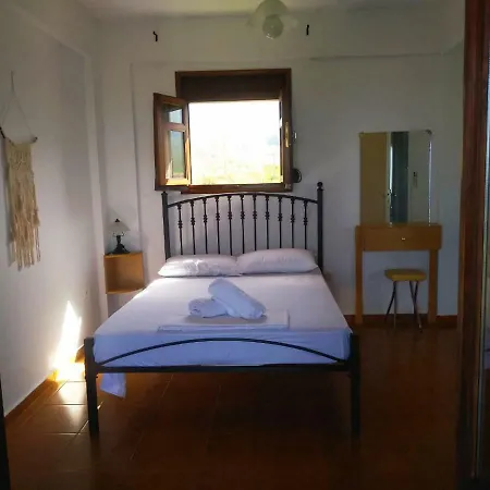 Dom wakacyjny Atha-tina:traditional Stone Homes *