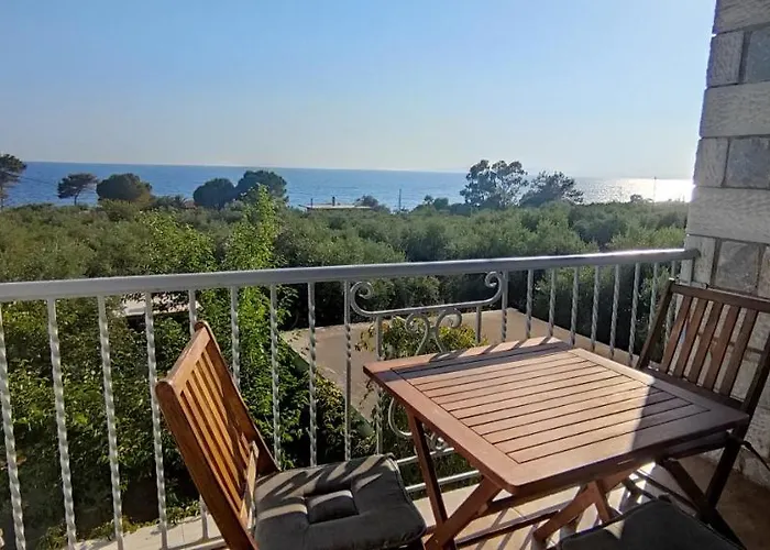 Atha-tina:traditional Stone Homes Vakantiehuis Agios Nikolaos (Mani)