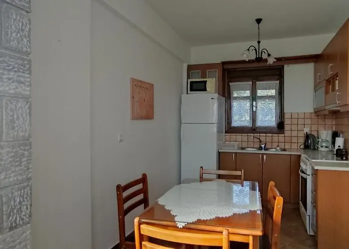 Atha-tina:traditional Stone Homes Agios Nikolaos (Mani)