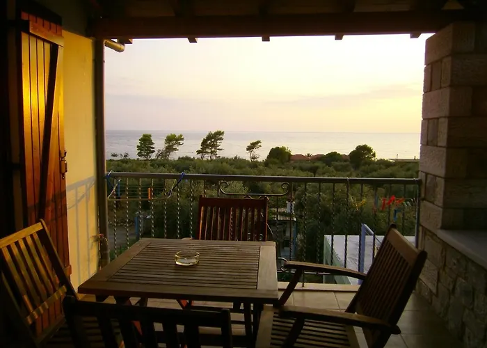 Atha-tina:traditional Stone Homes * Agios Nikolaos (Mani)
