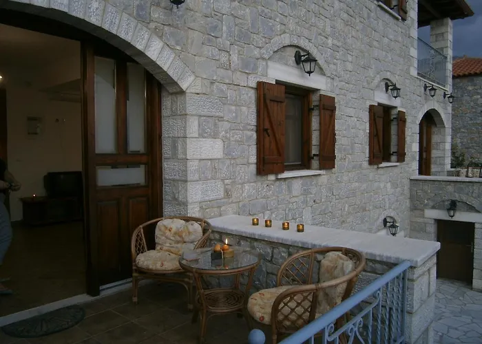 Atha-tina:traditional Stone Homes Hébergement de vacances *
