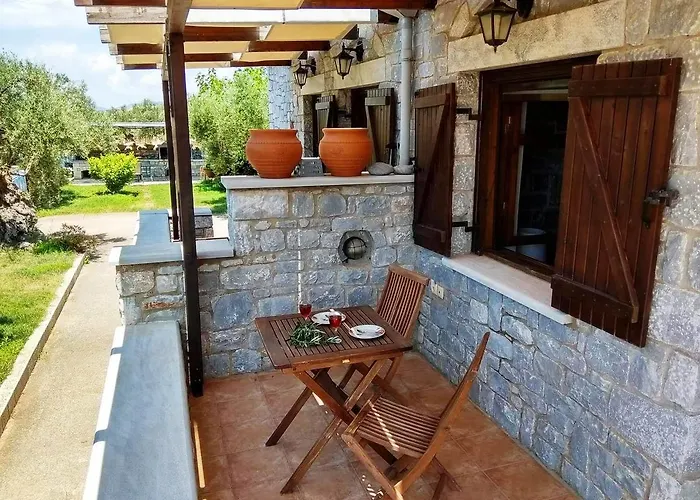 Atha-tina:traditional Stone Homes Hébergement de vacances *